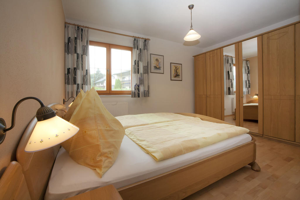 Landhaus Scherling Apartment Keutschach am See Room photo